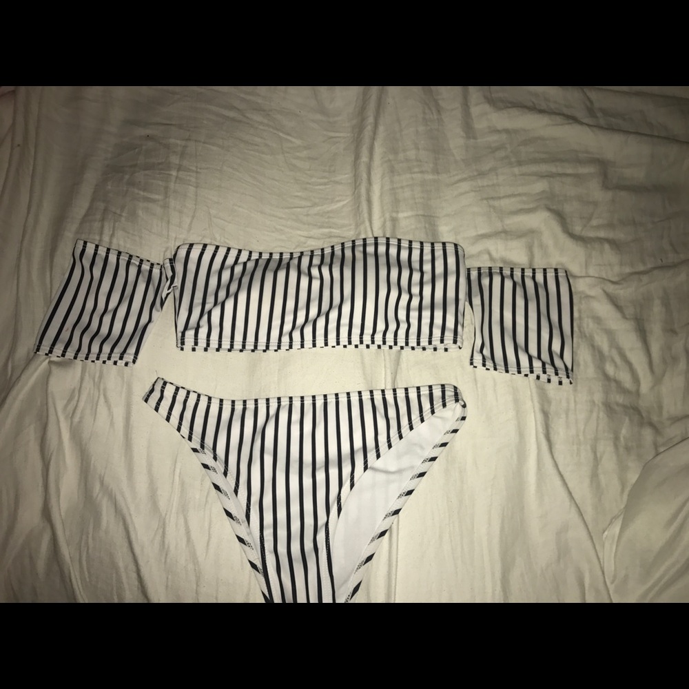 Stripped off the shoulder bikini